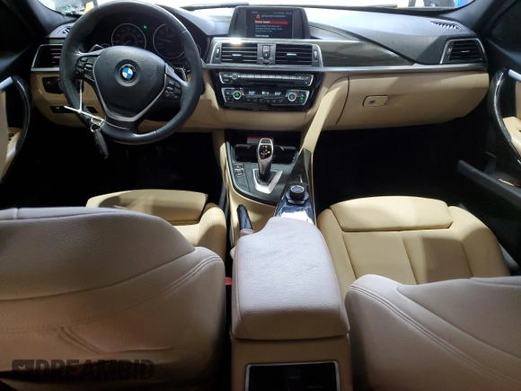 2018 BMW 3 Series 330i with VIN WBA8B9G56JNU98063, listed as a Copart auction lot 48202215 with 38,782 mi miles and Salvage title. Bid and sale history available at DreamBid. Image 8.