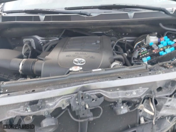2018 Toyota Tundra 4WD SR5 with VIN 5TFDY5F14JX770184, listed as a IAAI auction lot 41303833 with 93,878 mi miles. Bid and sale history available at carsss.com. Image 10.