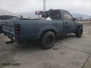 1994 Toyota 2WD Pickups with VIN 4TARN81A7RZ178121, listed as a Copart auction lot 72069554 with 304,536 mi miles and Clean Title. Bid and sale history available at carsss.com. Image 3.