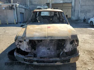 2005 Ford Excursion Special Serv z VIN 1FMSU41P15EC25081, wystawiony jako Copart lot #76703614 z przebiegiem Nie podano mil oraz Nie do naprawy • Non repairable. Historia ofert i sprzedaży dostępna na DreamBid. Obrazek 5.