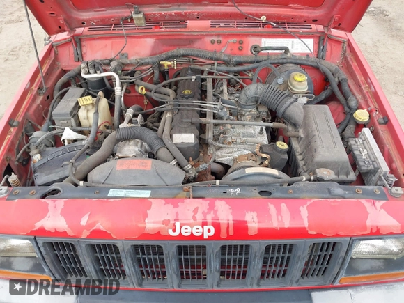 1998 Jeep Cherokee Sport with VIN 1J4FT68SXWL245626, listed as a IAAI auction lot 41630946 with 190,000 mi miles. Bid and sale history available at carsss.com. Image 10.