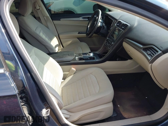 2020 Ford Fusion SE z VIN 3FA6P0HDXLR224898, wystawiony jako IAAI lot #42269794 z przebiegiem 55 023 mil mil oraz . Historia ofert i sprzedaży dostępna na DreamBid. Obrazek 5.