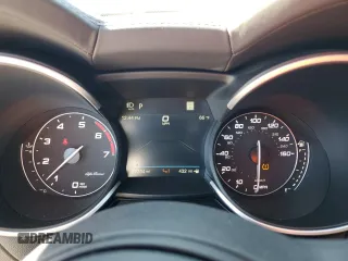 2022 Alfa Romeo Stelvio Veloce z VIN ZASPAKBN3N7D45240, wystawiony jako Copart lot #84031714 z przebiegiem 29 254 mil mil oraz Szkoda całkowita • Salvage title. Historia ofert i sprzedaży dostępna na DreamBid. Obrazek 9.