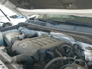 2017 Toyota Tundra SR5 z VIN 5TFDY5F10HX601399, wystawiony jako IAAI lot #42736642 z przebiegiem 117 423 mil mil oraz . Historia ofert i sprzedaży dostępna na DreamBid. Obrazek 19.