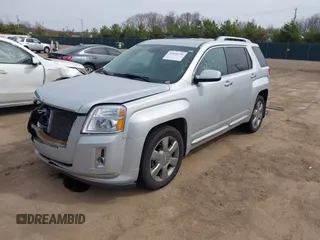2013 GMC Terrain Denali z VIN 2GKFLZE36D6347892, wystawiony jako IAAI lot #42030759 z przebiegiem 219 627 mil mil oraz . Historia ofert i sprzedaży dostępna na DreamBid. Obrazek 17.