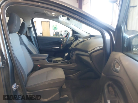 2018 Ford Escape SE with VIN 1FMCU9GD1JUC36452, listed as a IAAI auction lot 41964531 with 89,457 mi miles. Bid and sale history available at carsss.com. Image 5.