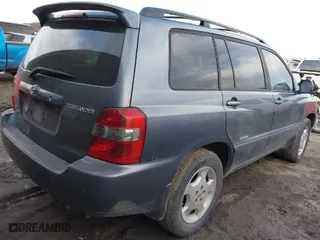 2006 Toyota Highlander w/3rd Row with VIN JTEDP21A860124831, listed as a IAAI auction lot 41670734 with 266,964 mi miles. Bid and sale history available at carsss.com. Image 4.