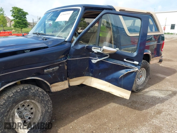 1990 Ford Bronco Custom с VIN 1FMEU15H0LLB25514, выставлен на аукционе IAAI как лот 42366593 с пробегом 75 762 миль миль и . История ставок и продаж доступна на DreamBid. Изображение 6.
