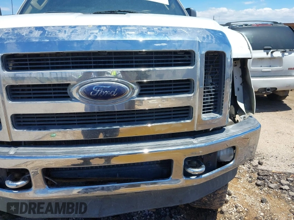 2008 Ford F-250 XL z VIN 1FTSW21R18ED34925, wystawiony jako IAAI lot #42425506 z przebiegiem 232 672 mil mil oraz . Historia ofert i sprzedaży dostępna na DreamBid. Obrazek 17.