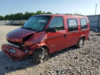2000 Chevrolet Astro Cargo YF7 z VIN 1GBDM19W1YB138928, wystawiony jako Copart lot #61247025 z przebiegiem 369 927 mil mil oraz Szkoda całkowita • Salvage title. Historia ofert i sprzedaży dostępna na DreamBid. Obrazek 1.