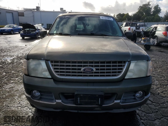 2002 Ford Explorer Eddie Bauer with VIN 1FMDU64E12ZA62905, listed as a Copart auction lot 41333855 with 237,069 mi miles and Clean title. Bid and sale history available at DreamBid. Image 5.