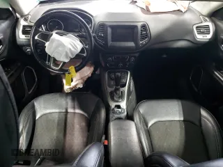 2020 Jeep Compass Latitude с VIN 3C4NJDBB6LT143339, выставлен на аукционе Copart как лот 82661534 с пробегом 70 047 миль миль и Списание • Salvage title. История ставок и продаж доступна на DreamBid. Изображение 8.