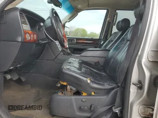 2003 Lincoln Navigator Luxury z VIN 5LMFU28R13LJ02125, wystawiony jako Copart lot #50629795 z przebiegiem 373 692 mil mil oraz Szkoda całkowita • Salvage title. Historia ofert i sprzedaży dostępna na DreamBid. Obrazek 7.