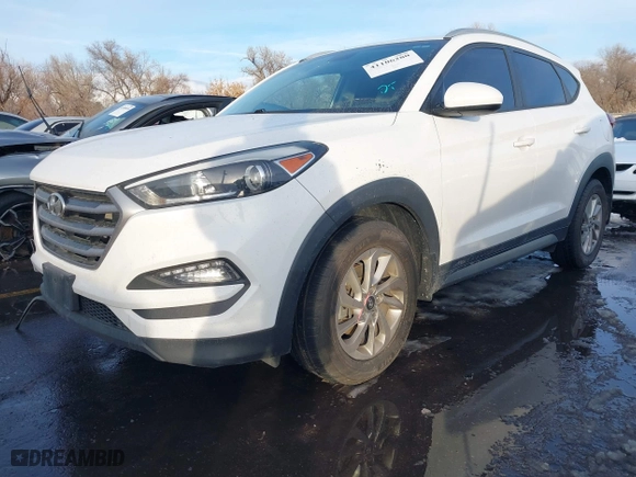 2017 Hyundai Tucson SE Plus with VIN KM8J33A44HU352769, listed as a IAAI auction lot 41106280 with 117,809 mi miles. Bid and sale history available at carsss.com. Image 2.