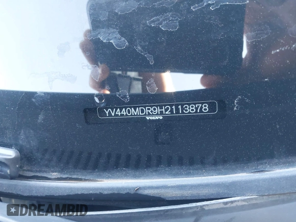 2017 Volvo XC60 Dynamic with VIN YV440MDR9H2113878, listed as a IAAI auction lot 41990014 with 64,188 mi miles and . Bid and sale history available at DreamBid. Image 9.
