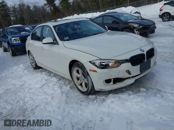 2015 BMW 3 Series 328i xDrive with VIN WBA3B5G56FNS14621, listed as a IAAI auction lot 41559125 with 89,749 mi miles. Bid and sale history available at carsss.com. Image 1.