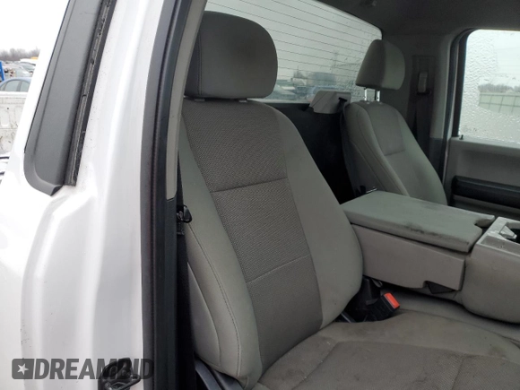 2020 Ford F-250 XLT z VIN 1FTBF2B61LEC99851, wystawiony jako Copart lot #44185525 z przebiegiem 78 835 mil mil oraz Czysty tytuł • Clean title. Historia ofert i sprzedaży dostępna na DreamBid. Obrazek 10.