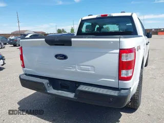 2022 Ford F-150 XL с VIN 1FTEW1EB1NKE43208, выставлен на аукционе IAAI как лот 42370197 с пробегом 53 671 миль миль и . История ставок и продаж доступна на DreamBid. Изображение 16.