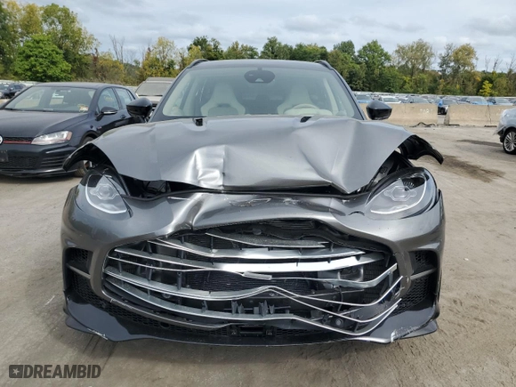 2024 Aston Martin DBX 707 with VIN SD7VUJBW5RTV11247, listed as a Copart auction lot 71076824 with 0 mi miles and Salvage Title. Bid and sale history available at carsss.com. Image 5.