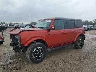 2023 Ford Bronco with VIN 1FMEE5BP2PLB61761, listed as a Copart auction lot 54497975 with 17,180 mi miles and Salvage Title. Bid and sale history available at carsss.com. Image 1.