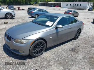 2007 BMW 3 Series 335i z VIN WBAWL73557PX47951, wystawiony jako IAAI lot #42179892 z przebiegiem 168 116 mil mil oraz . Historia ofert i sprzedaży dostępna na DreamBid. Obrazek 2.