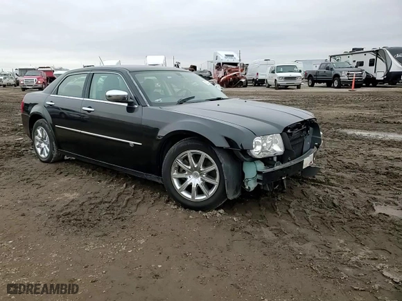 2008 Chrysler 300 C Hemi with VIN 2C3KA63H48H131745, listed as a Copart auction lot 45227135 with 137,606 mi miles and Salvage Title. Bid and sale history available at carsss.com. Image 11.