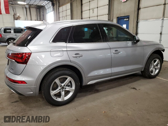 2024 Audi Q5 Premium with VIN WA1ABAFY1R2094807, listed as a Copart auction lot 72709184 with 2,632 mi miles and Salvage Title. Bid and sale history available at carsss.com. Image 3.