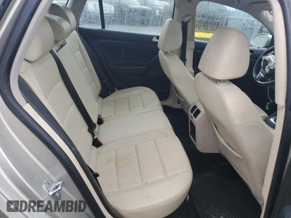 2013 Volkswagen Jetta TDI w/Sunroof & Nav с VIN 3VWPL7AJ8DM630757, выставлен на аукционе Copart как лот 58004715 с пробегом 163 682 миль миль и Списание • Salvage title. История ставок и продаж доступна на DreamBid. Изображение 10.