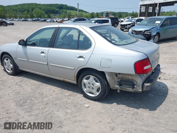 2001 Nissan Altima GXE z VIN 1N4DL01D51C232268, wystawiony jako IAAI lot #42405299 z przebiegiem 138 573 mil mil oraz . Historia ofert i sprzedaży dostępna na DreamBid. Obrazek 3.