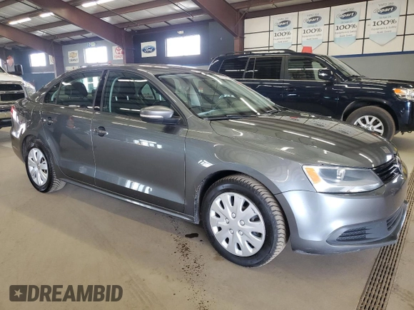 2014 Volkswagen Jetta Sedan SE with VIN 3VWD17AJ0EM247910, listed as a Copart auction lot 51762235 with 157,438 mi miles and Clean Title. Bid and sale history available at carsss.com. Image 4.