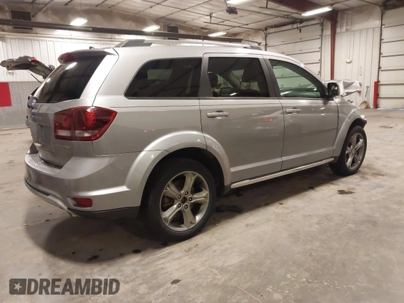 2016 Dodge Journey Crossroad Plus with VIN 3C4PDDGG7GT180054, listed as a IAAI auction lot 42255291 with 171,142 mi miles and . Bid and sale history available at DreamBid. Image 4.