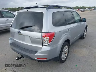 2013 Subaru Forester 2.5X Premium with VIN JF2SHADC4DH432255, listed as a IAAI auction lot 41959580 with 161,468 mi miles. Bid and sale history available at carsss.com. Image 4.