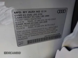 2024 Audi Q3 S line Premium Plus z VIN WA1EECF33R1112786, wystawiony jako IAAI lot #41611539 z przebiegiem 6372 mil mil oraz . Historia ofert i sprzedaży dostępna na DreamBid. Obrazek 9.