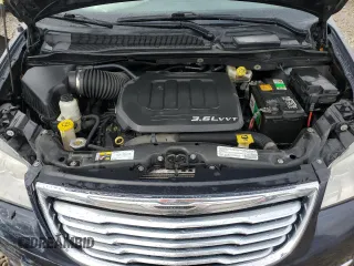 2014 Chrysler Town & Country Touring with VIN 2C4RC1BG6ER126603, listed as a Copart auction lot 51298005 with 161,694 mi miles and Salvage Title. Bid and sale history available at DreamBid. Image 12.