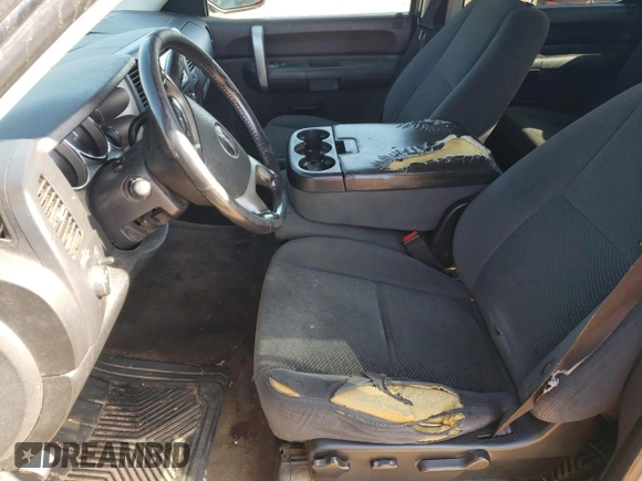 2008 GMC Sierra 1500 SLE1 z VIN 3GTEC13J58G244290, wystawiony jako Copart lot #52944255 z przebiegiem Nie podano mil oraz Szkody całkowita. Historia ofert i sprzedaży dostępna na DreamBid. Obrazek 7.