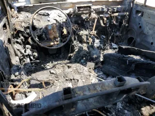 2023 Toyota RAV4 XLE Premium z VIN 2T3A1RFV4PW389370, wystawiony jako Copart lot #55143995 z przebiegiem Nie podano mil oraz Nie do naprawy • Non repairable. Historia ofert i sprzedaży dostępna na DreamBid. Obrazek 8.