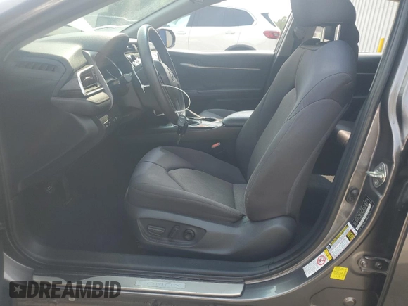 2018 Toyota Camry LE с VIN 4T1B11HK1JU118582, выставлен на аукционе Copart как лот 57972895 с пробегом 39 776 миль миль и Списание • Salvage title. История ставок и продаж доступна на DreamBid. Изображение 7.