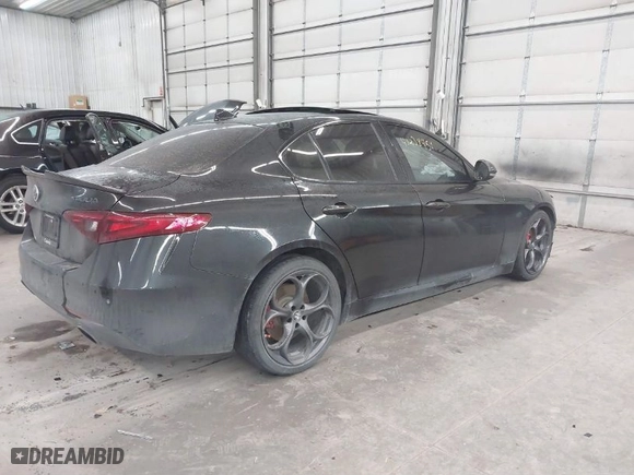 2019 Alfa Romeo Giulia Ti with VIN ZARFAMBN3K7608778, listed as a IAAI auction lot 41238451 with 1 mi miles. Bid and sale history available at carsss.com. Image 4.