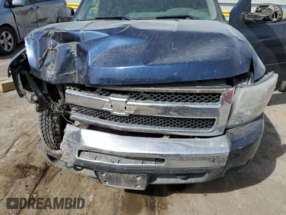 2011 Chevrolet Silverado 1500 LT with VIN 3GCPKSE36BG302320, listed as a Copart auction lot 50219565 with 0 mi miles and Salvage Title. Bid and sale history available at carsss.com. Image 11.