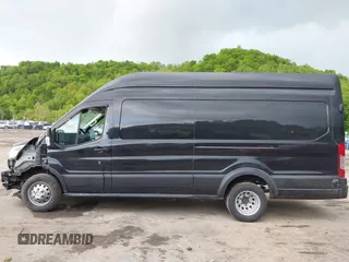 2022 Ford Transit Cargo z VIN 1FTBF4UG4NKA60882, wystawiony jako IAAI lot #42255992 z przebiegiem 2 977 mil mil oraz . Historia ofert i sprzedaży dostępna na DreamBid. Obrazek 15.