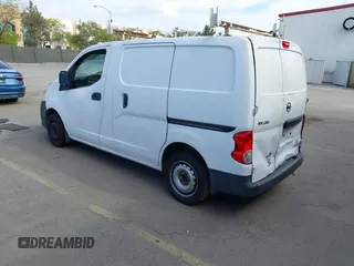 2017 Nissan NV200 S z VIN 3N6CM0KN8HK708136, wystawiony jako IAAI lot #42044129 z przebiegiem 159 517 mil mil oraz . Historia ofert i sprzedaży dostępna na DreamBid. Obrazek 3.