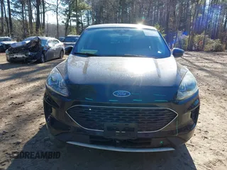 2020 Ford Escape SE z VIN 1FMCU0G6XLUA07056, wystawiony jako IAAI lot #41156940 z przebiegiem 103 707 mil mil oraz . Historia ofert i sprzedaży dostępna na DreamBid. Obrazek 12.