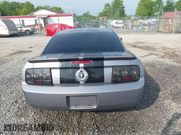 2007 Ford Mustang Deluxe with VIN 1ZVFT80N375332942, listed as a IAAI auction lot 42247026 with 91,352 mi miles and . Bid and sale history available at DreamBid. Image 17.