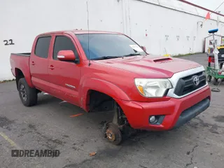 2015 Toyota Tacoma with VIN 3TMLU4EN3FM172008, listed as a IAAI auction lot 40975341 with 1 mi miles. Bid and sale history available at carsss.com. Image 1.