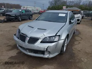 2009 Pontiac G8 GT with VIN 6G2EC57Y29L198556, listed as a IAAI auction lot 41893497 with 82,842 mi miles. Bid and sale history available at carsss.com. Image 17.