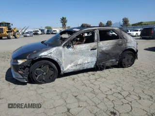 2024 Hyundai Ioniq 5 Limited z VIN KM8KR4DE5RU289650, wystawiony jako Copart lot #54983675 z przebiegiem Nie podano mil oraz Nie do naprawy • Non repairable. Historia ofert i sprzedaży dostępna na DreamBid. Obrazek 1.