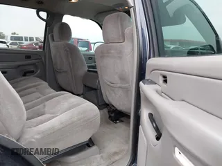 2004 Chevrolet Tahoe Special Service with VIN 1GNEK13VX4J203031, listed as a IAAI auction lot 41572247 with 192,905 mi miles. Bid and sale history available at carsss.com. Image 8.