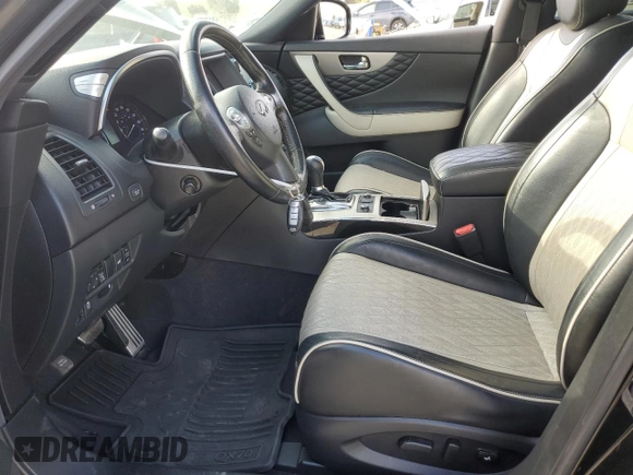 2017 Infiniti QX70 z VIN JN8CS1MW7HM411691, wystawiony jako Copart lot #54204065 z przebiegiem 105 885 mil mil oraz Szkoda całkowita • Salvage title. Historia ofert i sprzedaży dostępna na DreamBid. Obrazek 7.