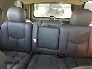 2005 Chevrolet Tahoe LT z VIN 1GNEK13T35J254273, wystawiony jako Copart lot #55088695 z przebiegiem Nie podano mil oraz Szkoda całkowita • Salvage title. Historia ofert i sprzedaży dostępna na DreamBid. Obrazek 10.