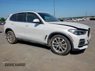 2022 BMW X5 sDrive40i with VIN 5UXCR4C01N9J66048, listed as a Copart auction lot 52227615 with Not Provided miles and Salvage Title. Bid and sale history available at DreamBid. Image 4.